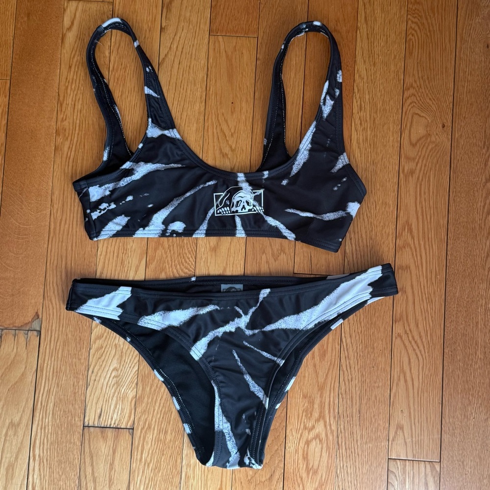 Lurking Class - Black & White Bikini Set